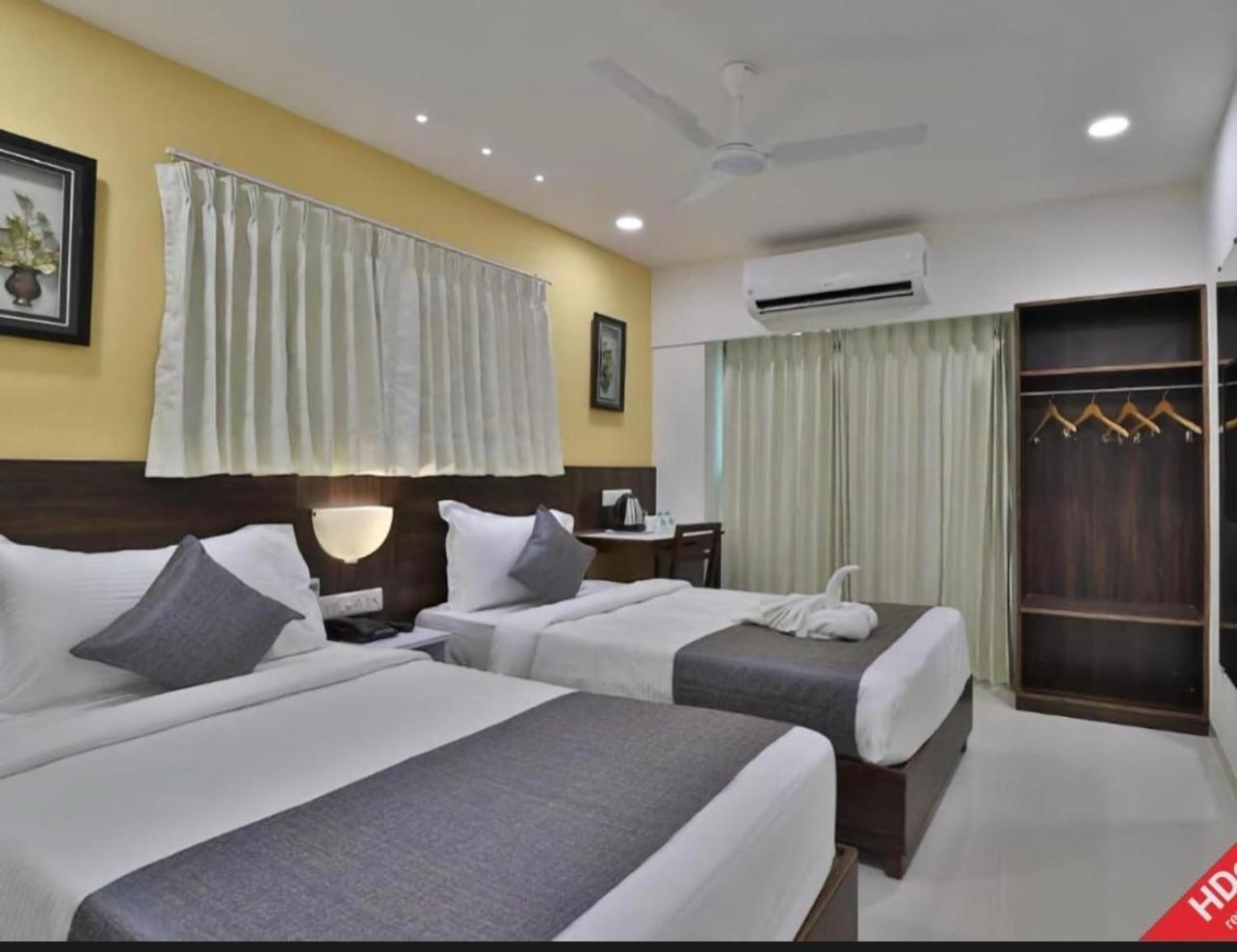 Hotel Season Ahmedabad Exterior photo